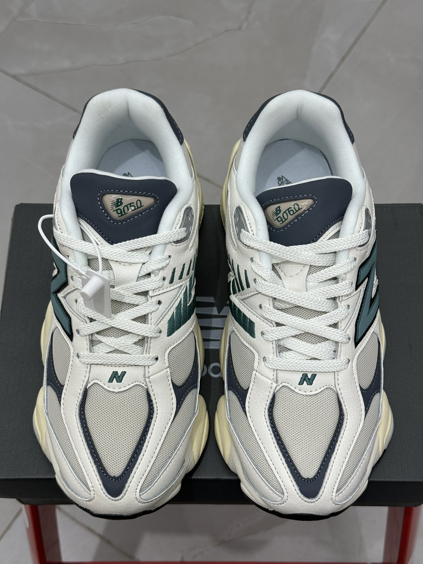 New Balance Sneakers-182