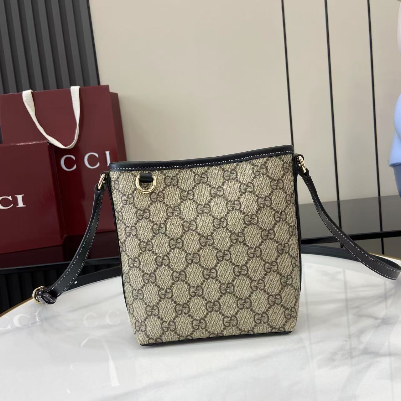 Gucci new bag-200