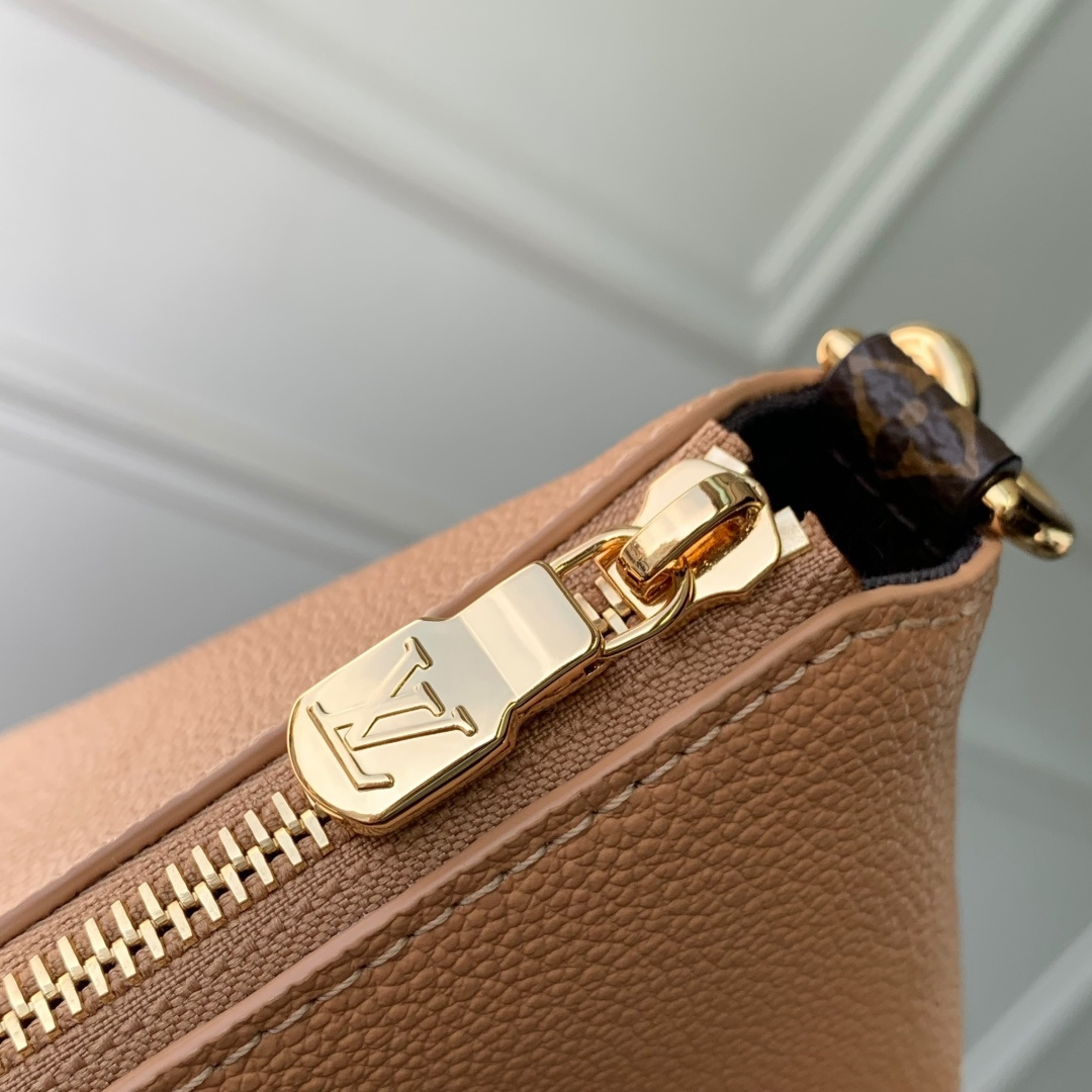 Louis Vuitton bag-132