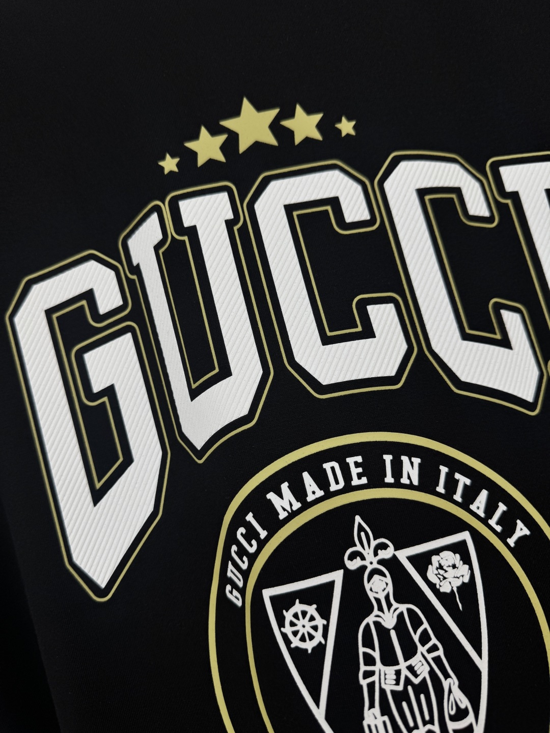 Gucci clothing-31