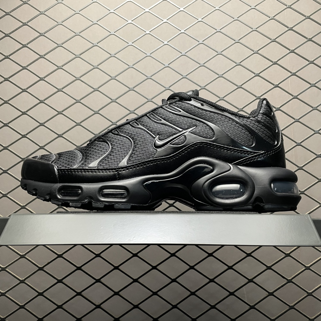 Nike Sneakers-305