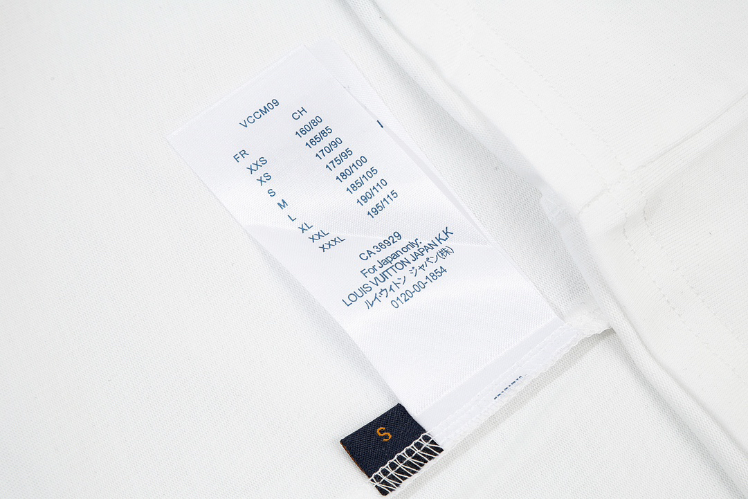 LV clothing-123