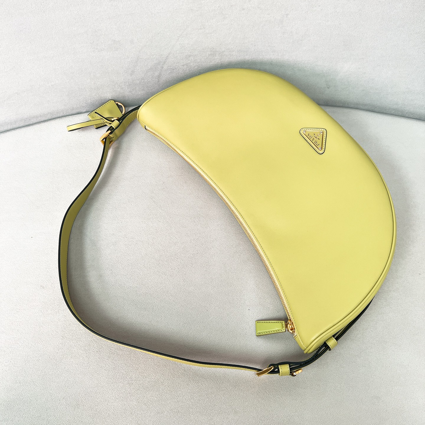 Prada bag-95