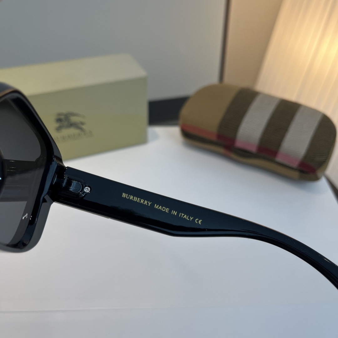 Burberry glasses-11
