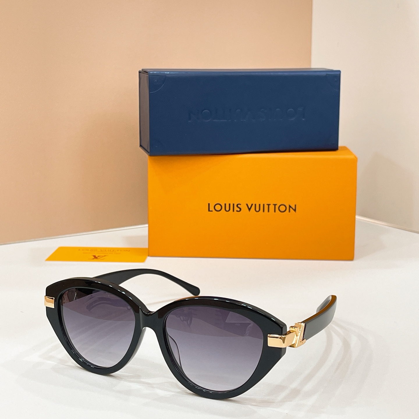 LV glasses-74