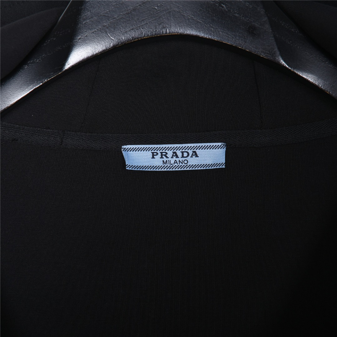 Prada Clothing-391