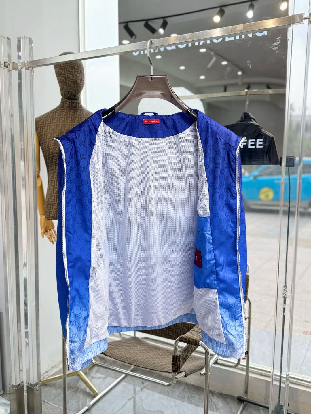 Gucci Clothing-331