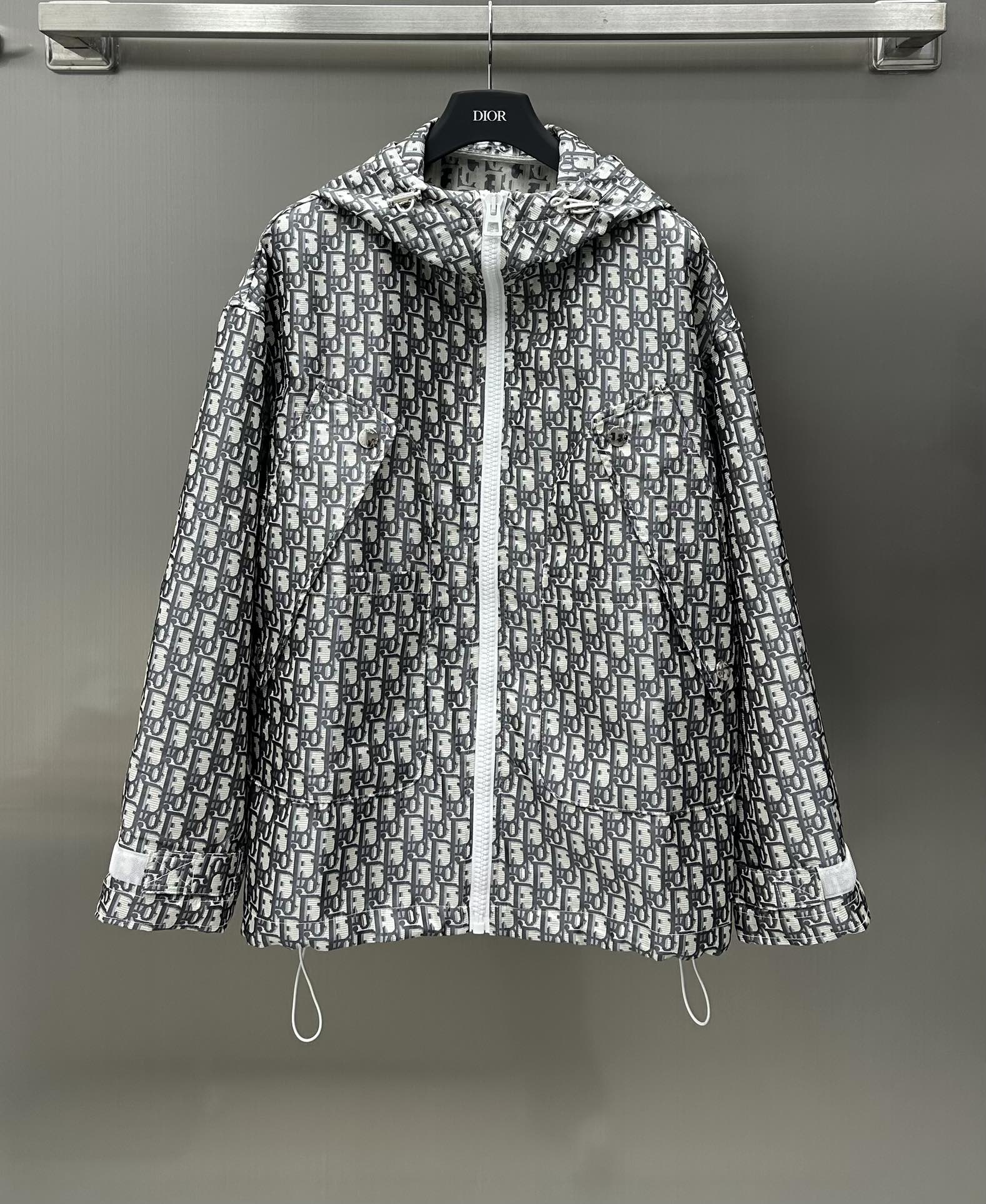 Dior Clothing-303