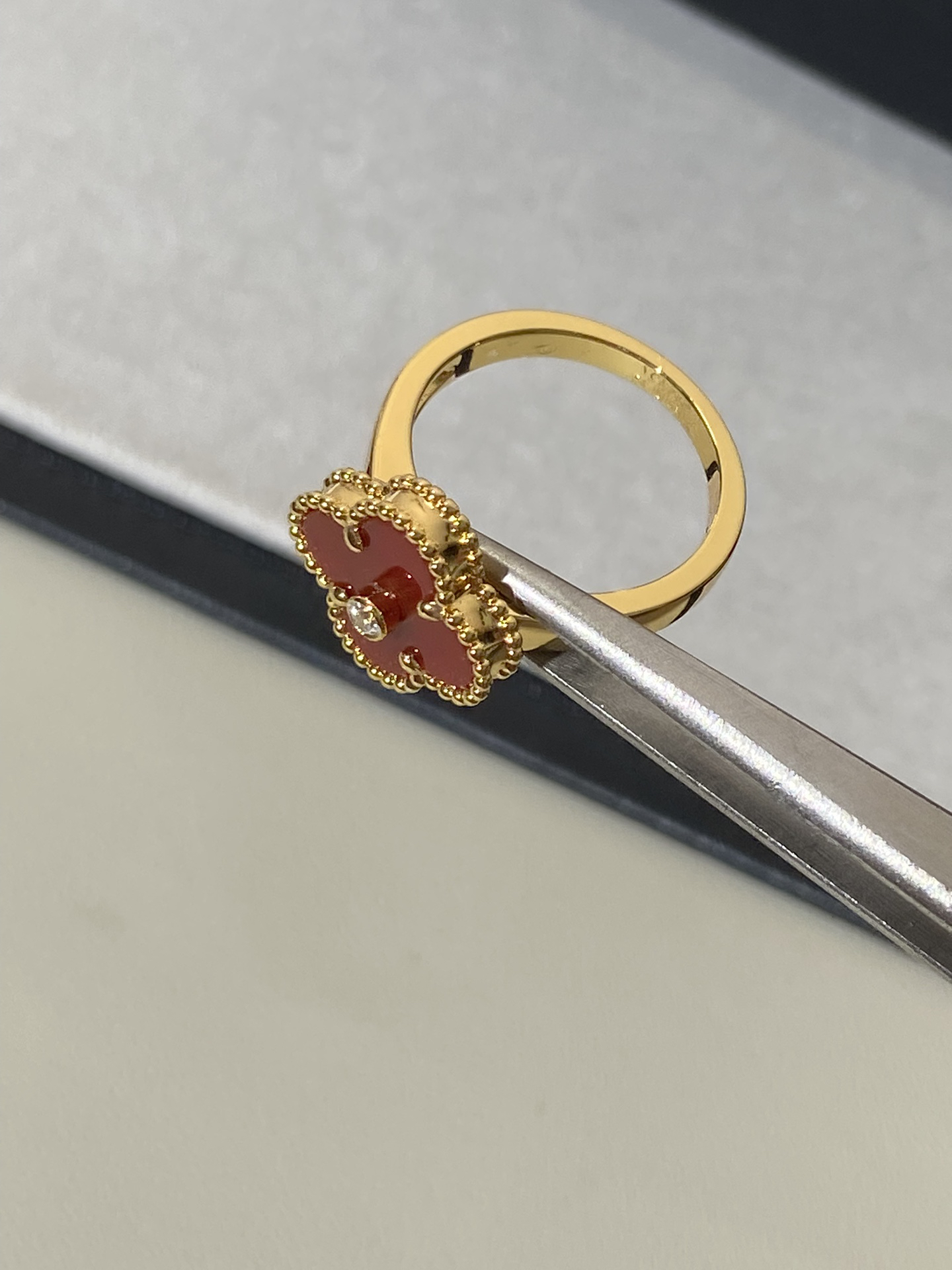 Van Cleef & Arpels ring-27