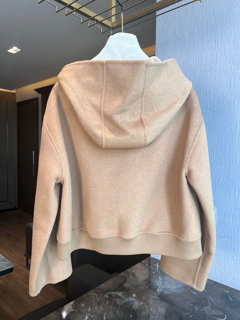 Hermes Clothing-316