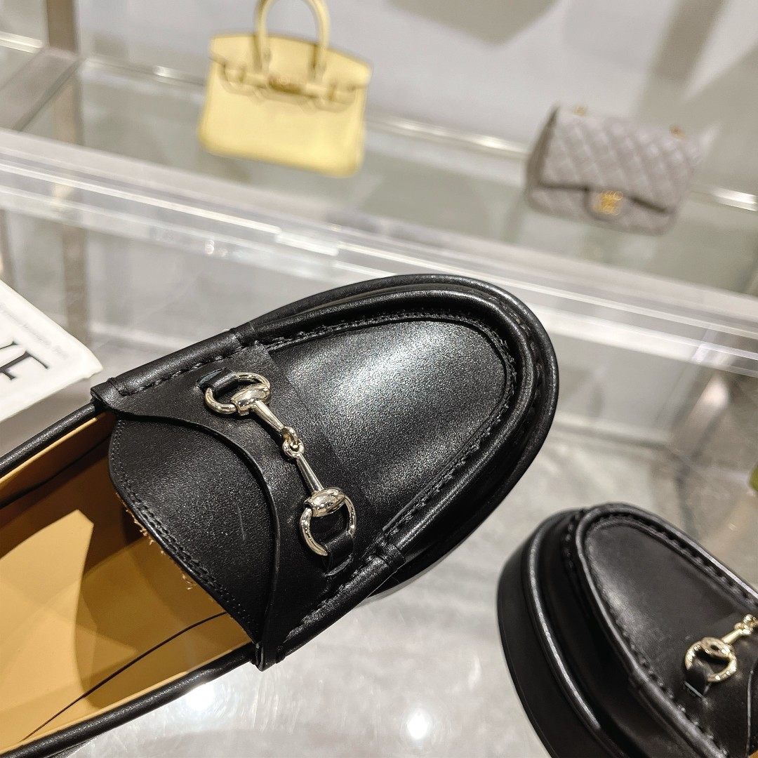 Gucci women's leather shoes-44