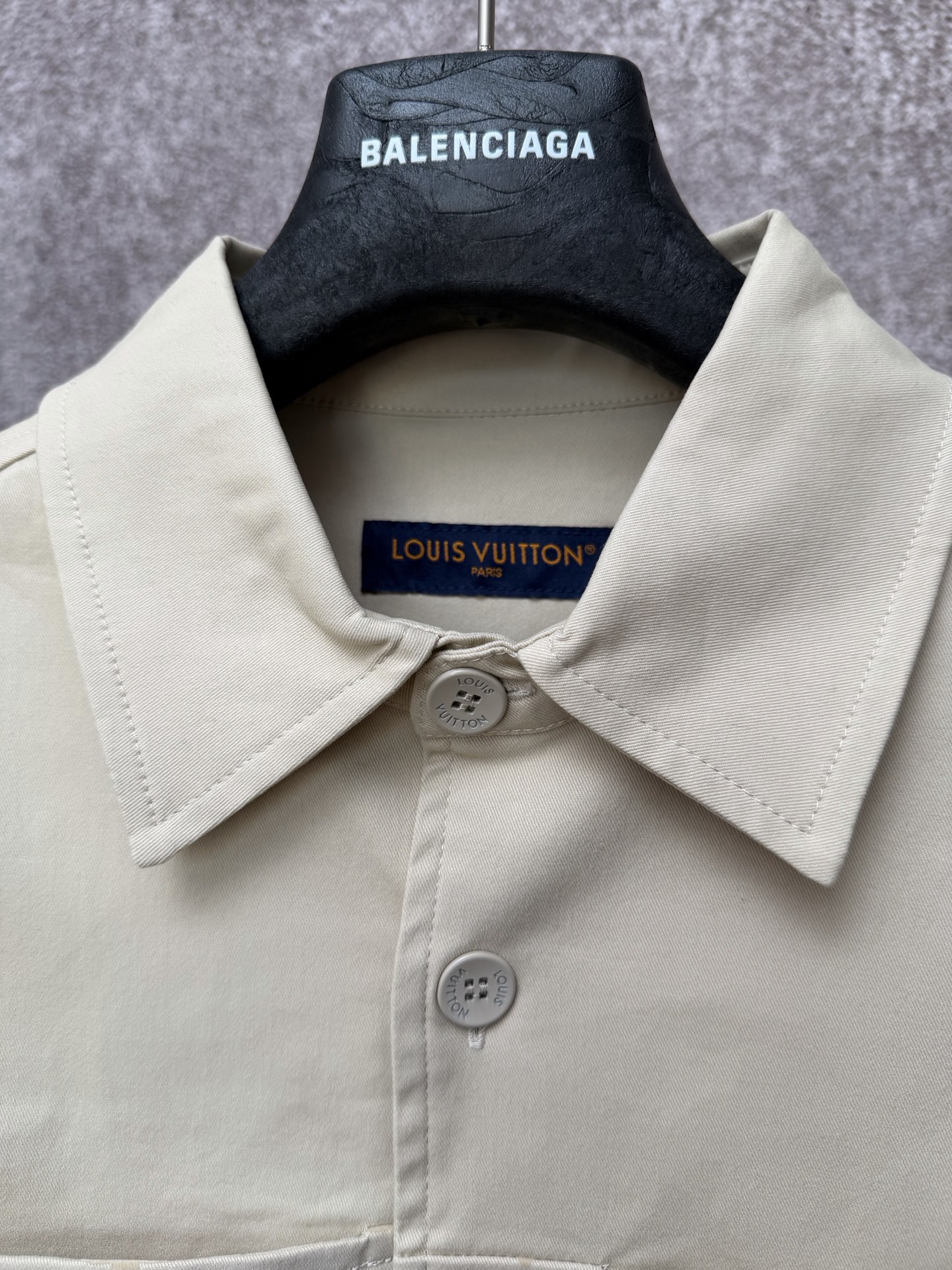 LV Clothing-293
