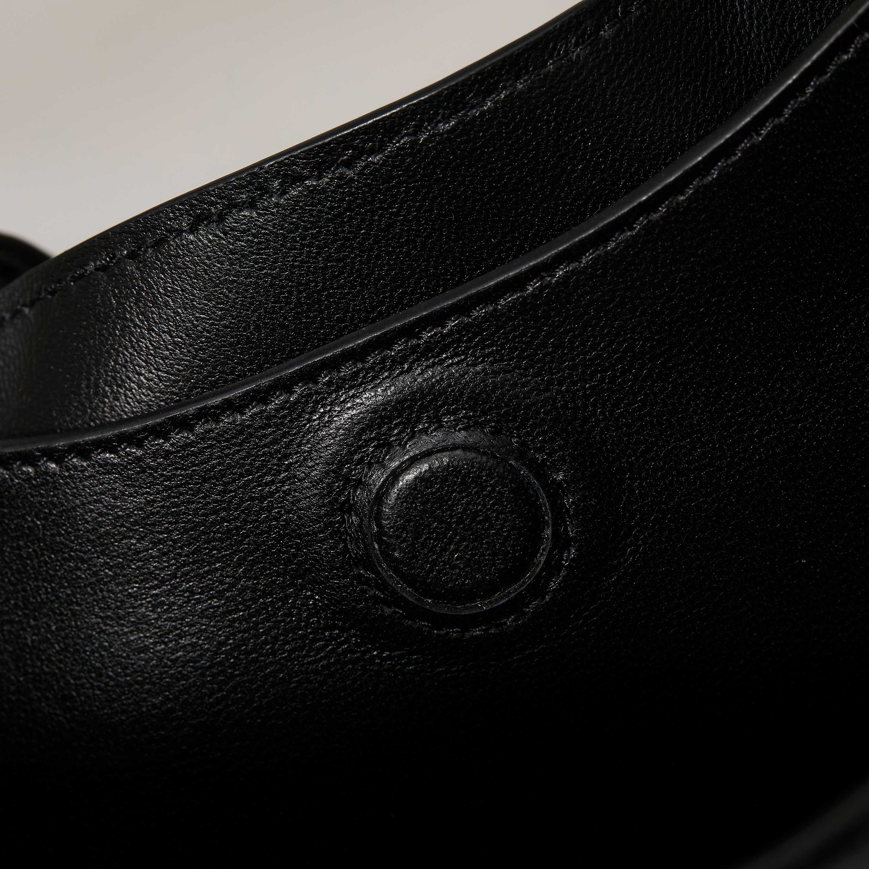 Prada bag-112