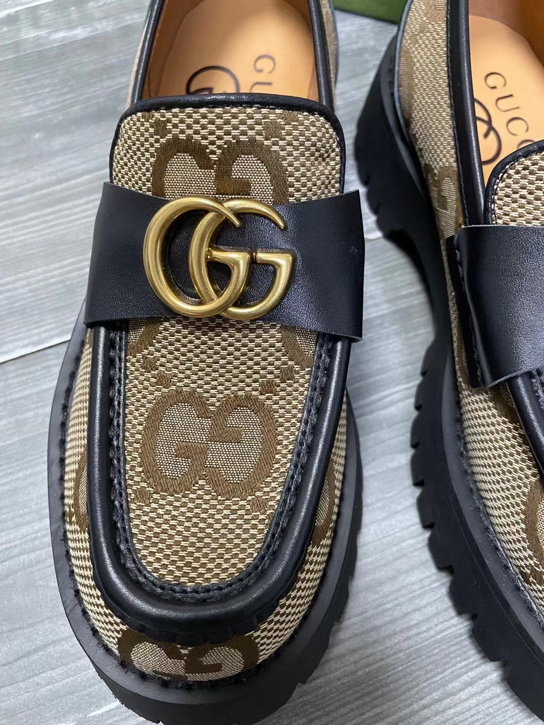 Gucci women's leather shoes-87