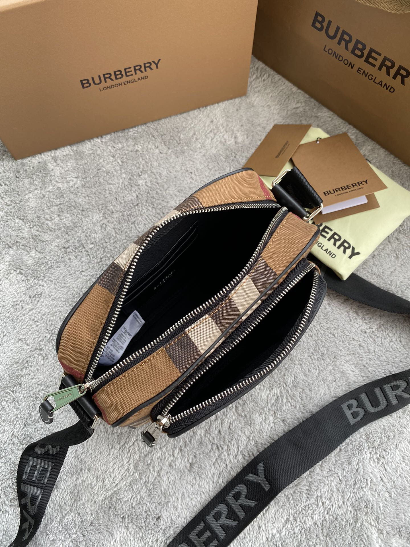 Burberry bag-96