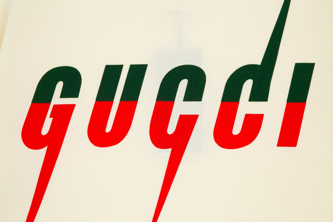 Gucci clothing-46