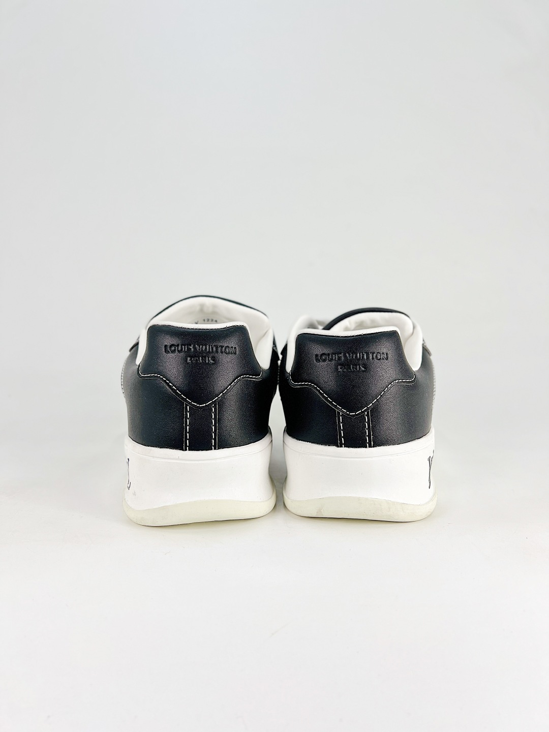 Lv Sneakers-162
