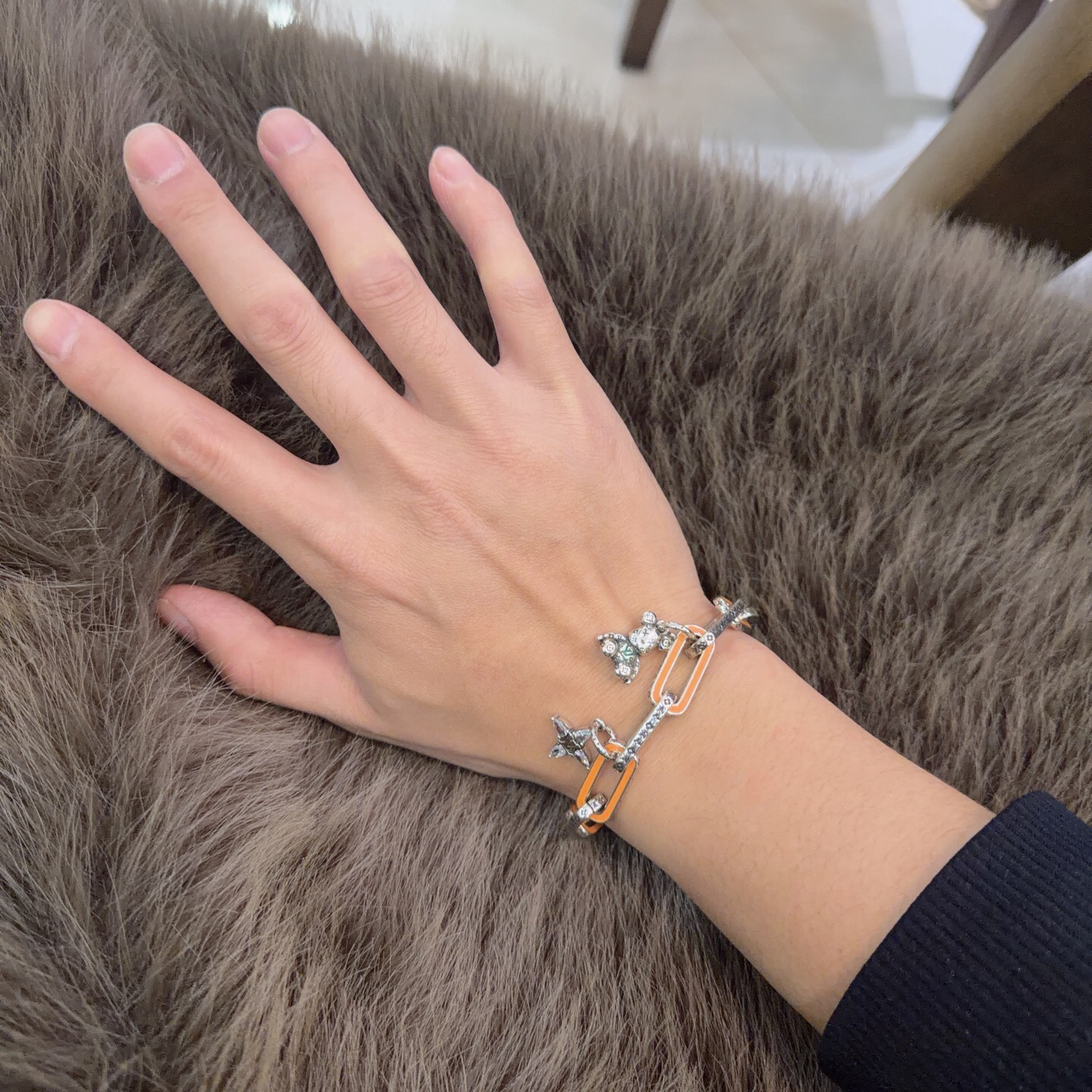 LV Bracelet-16