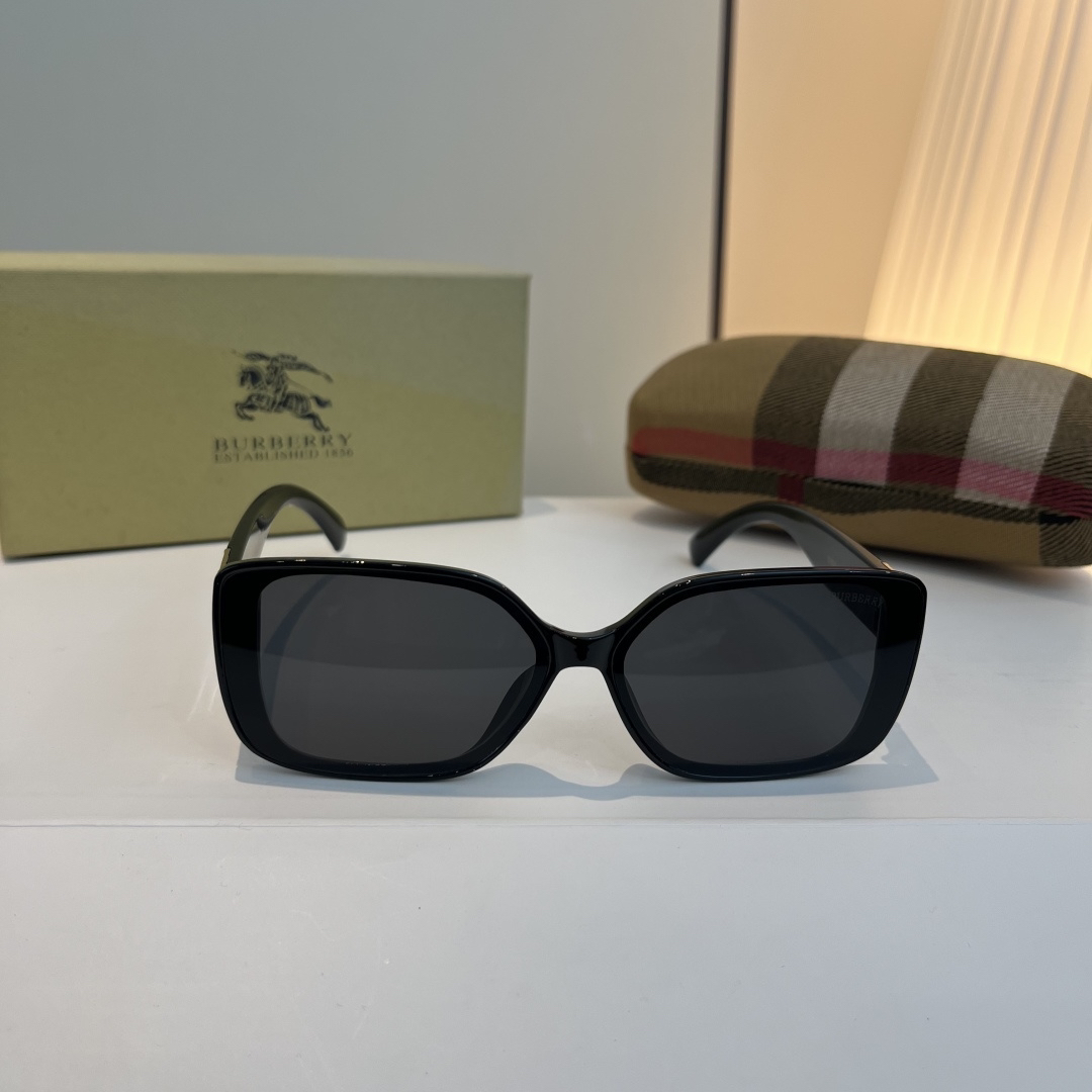Burberry glasses-11