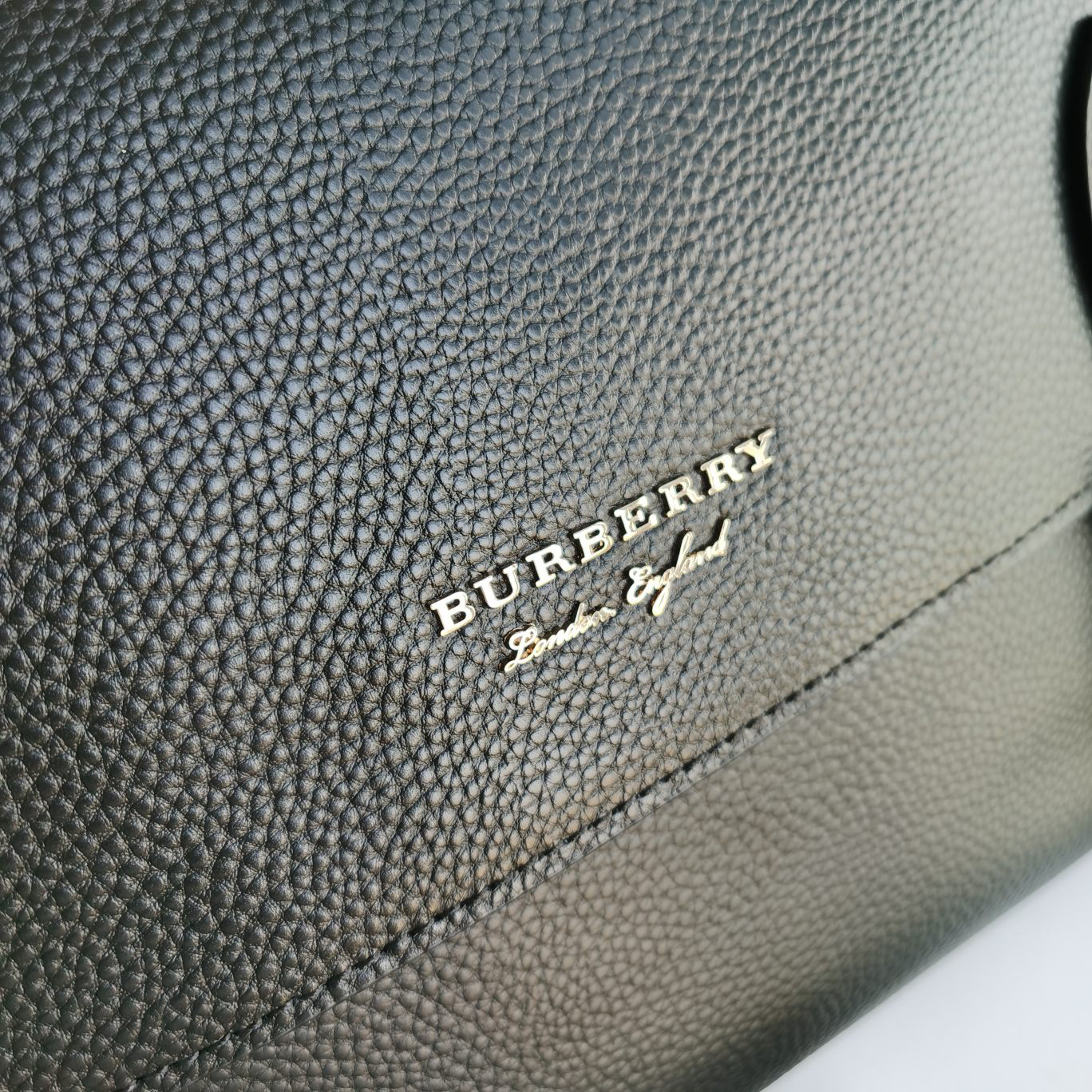 Burberry bag-101