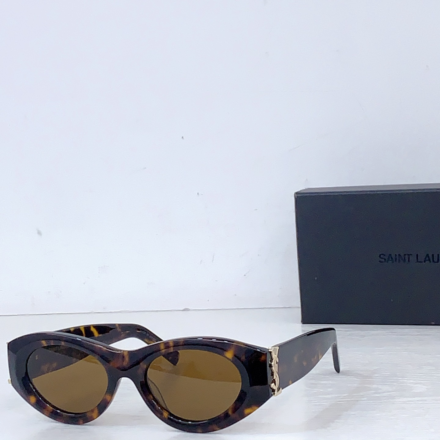 YSL glasses-9