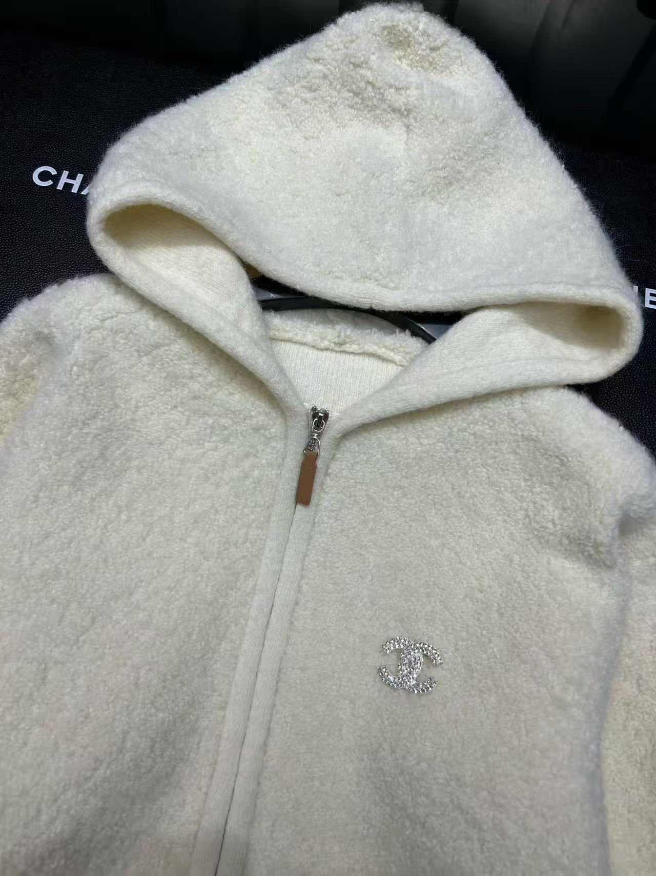 Chanel Clothing-233