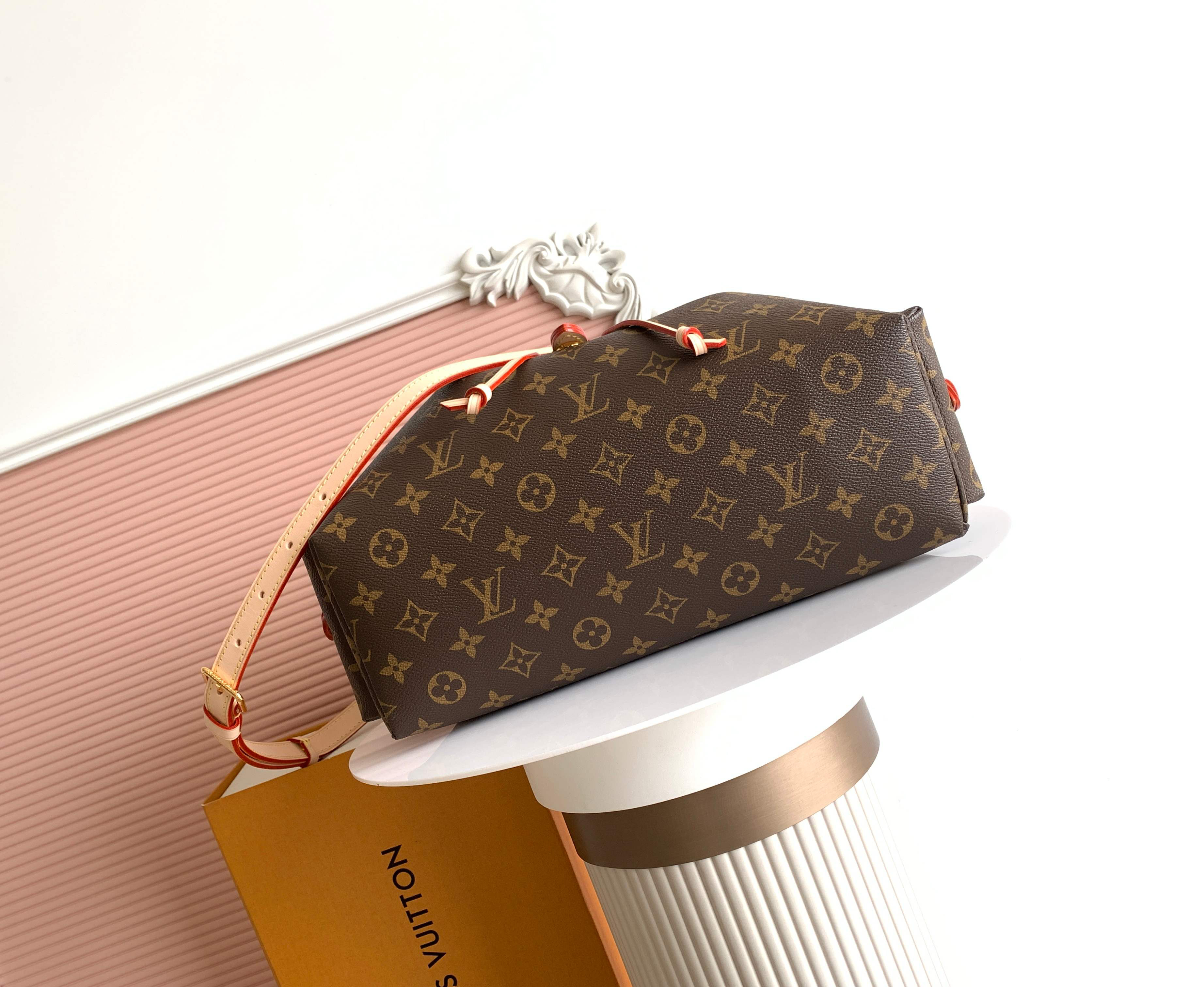 Louis Vuitton bag-3