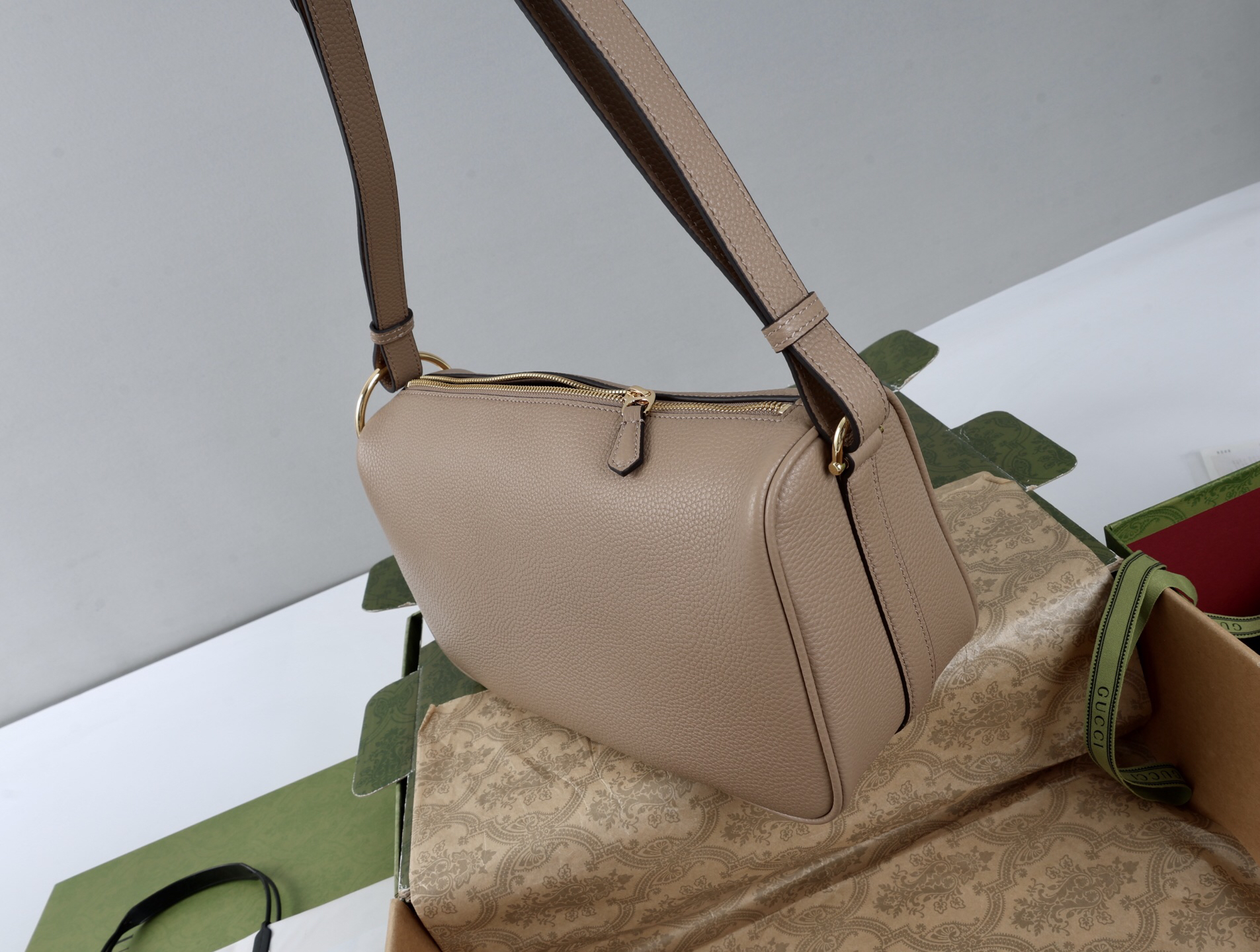 Gucci new bag-180