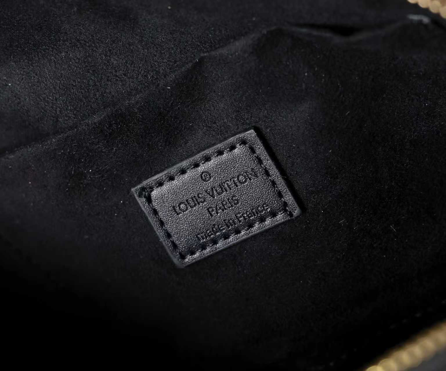 Louis Vuitton bag-150
