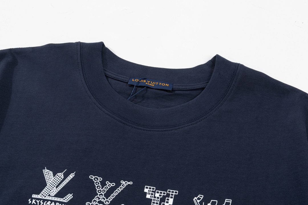 LV clothing-171