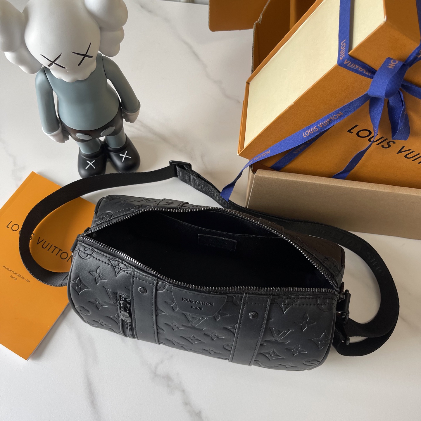 Louis Vuitton bag-153