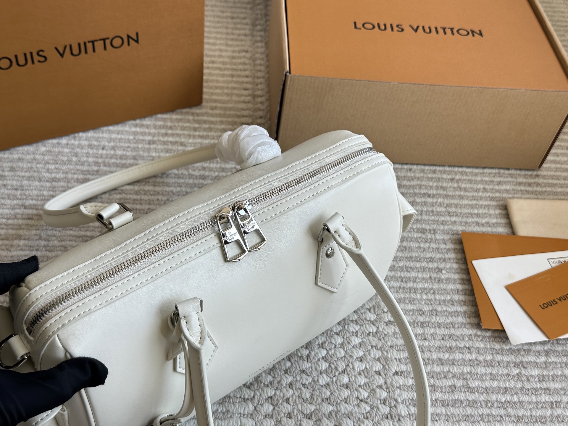 Louis Vuitton bag-17