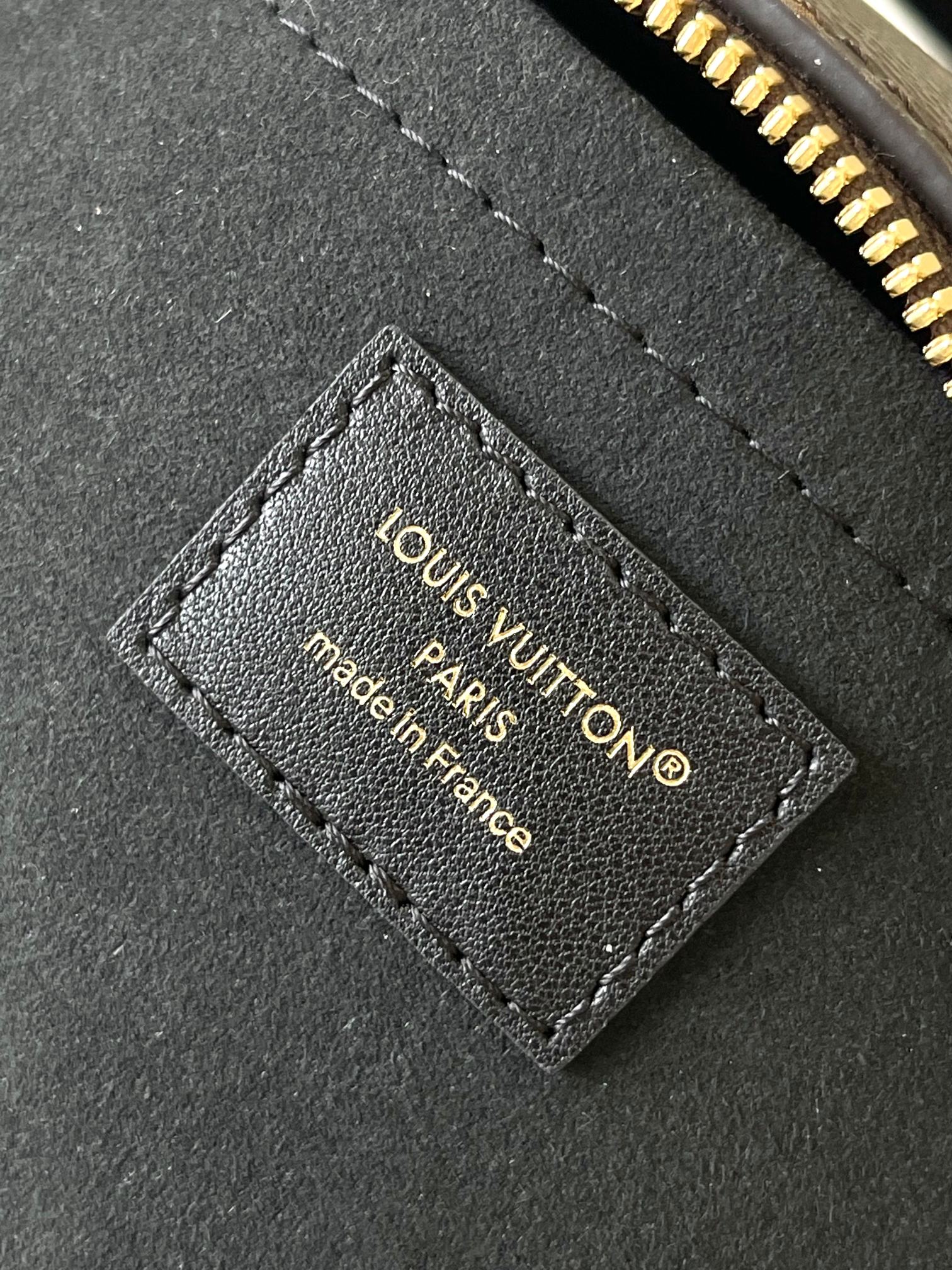 Louis Vuitton bag-91