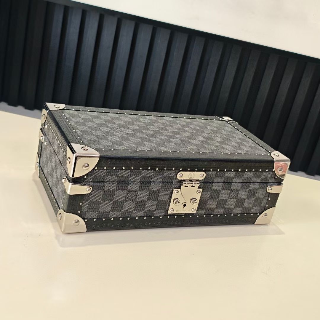 Louis Vuitton bag-149