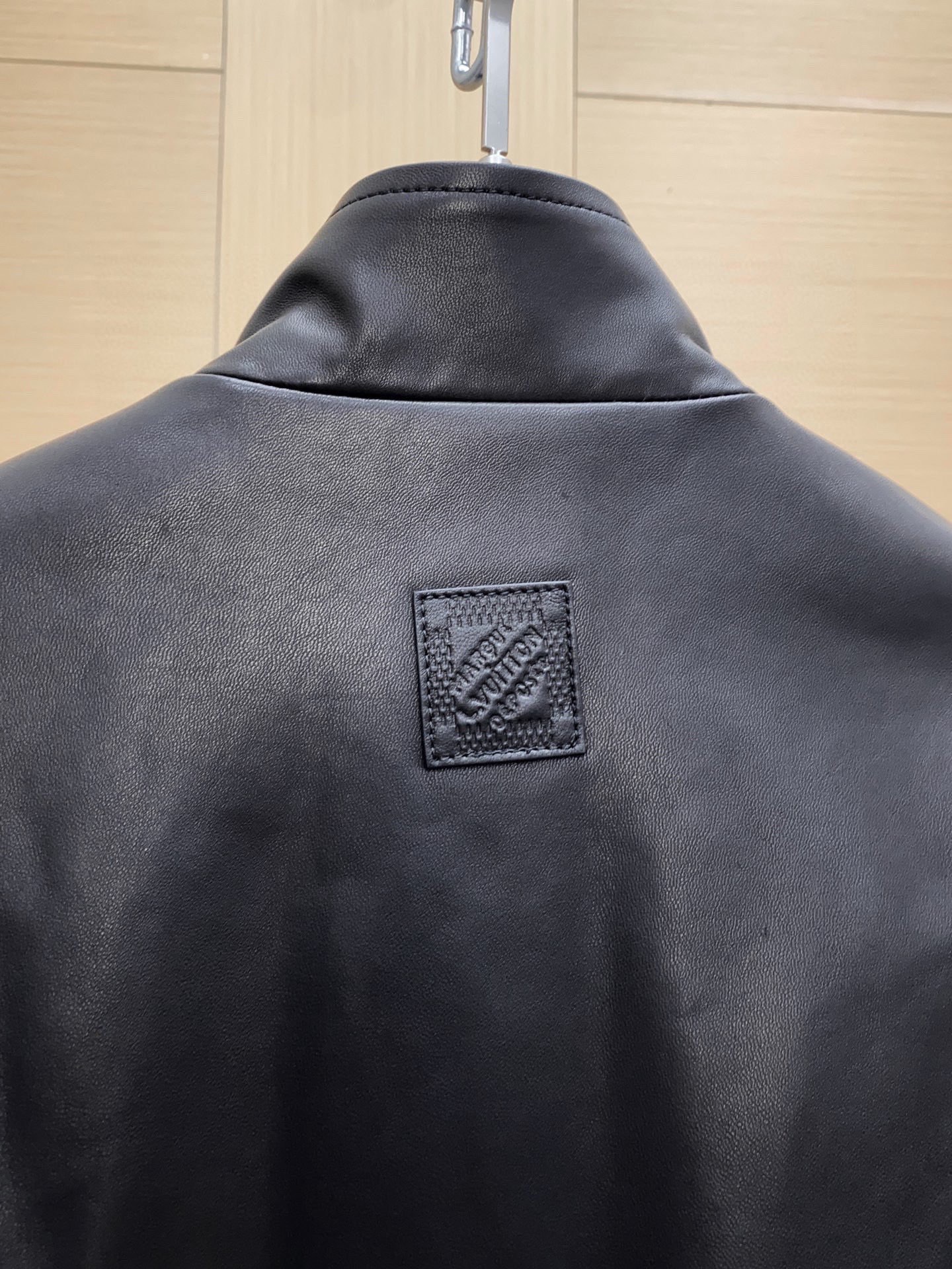 LV Clothing-272