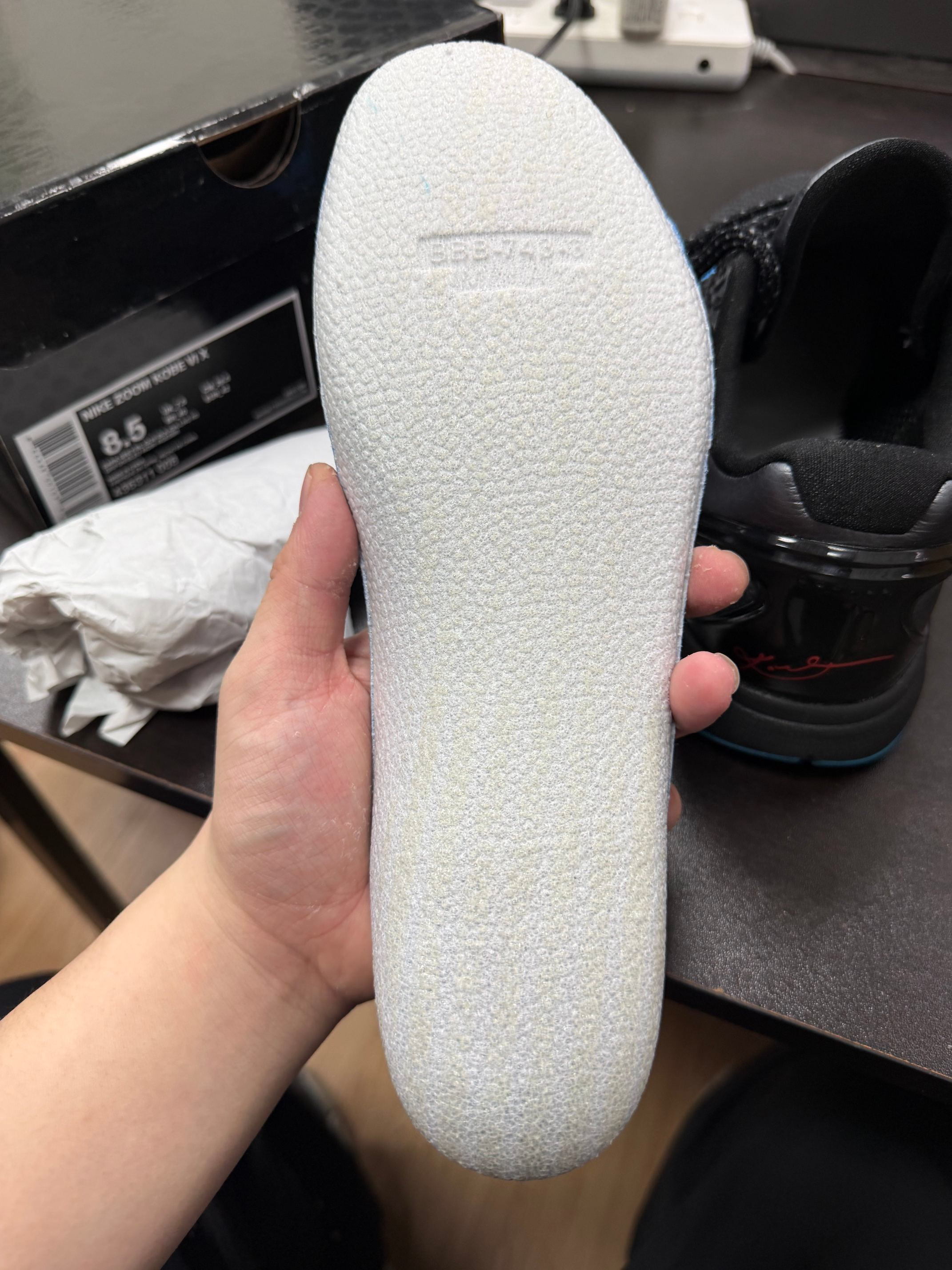Nike Sneakers-111