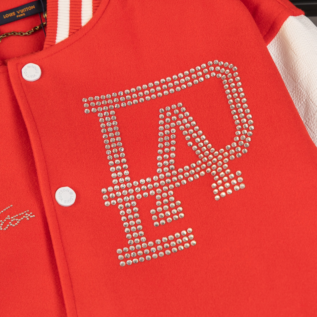LV Clothing-317