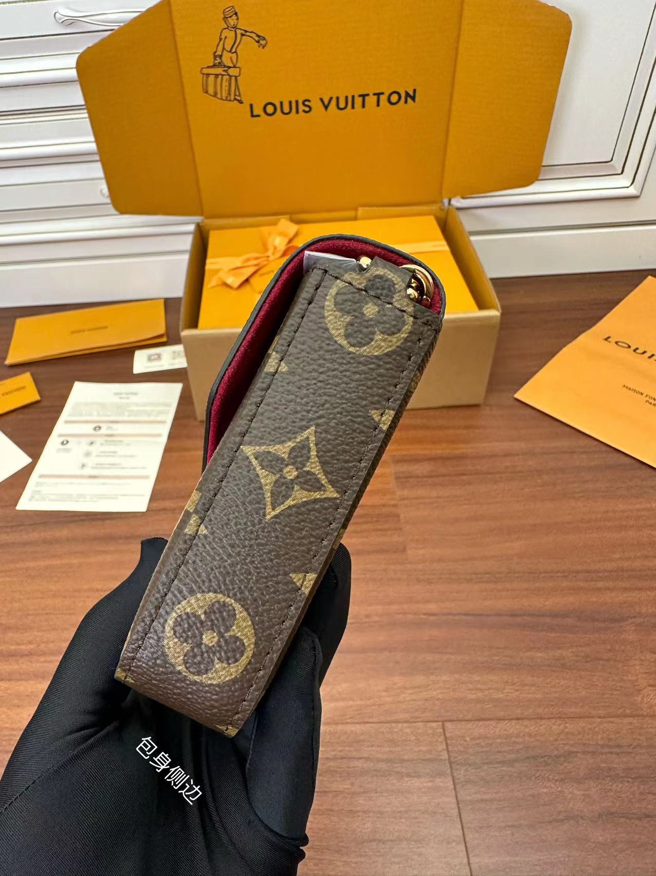 Louis Vuitton bag-77