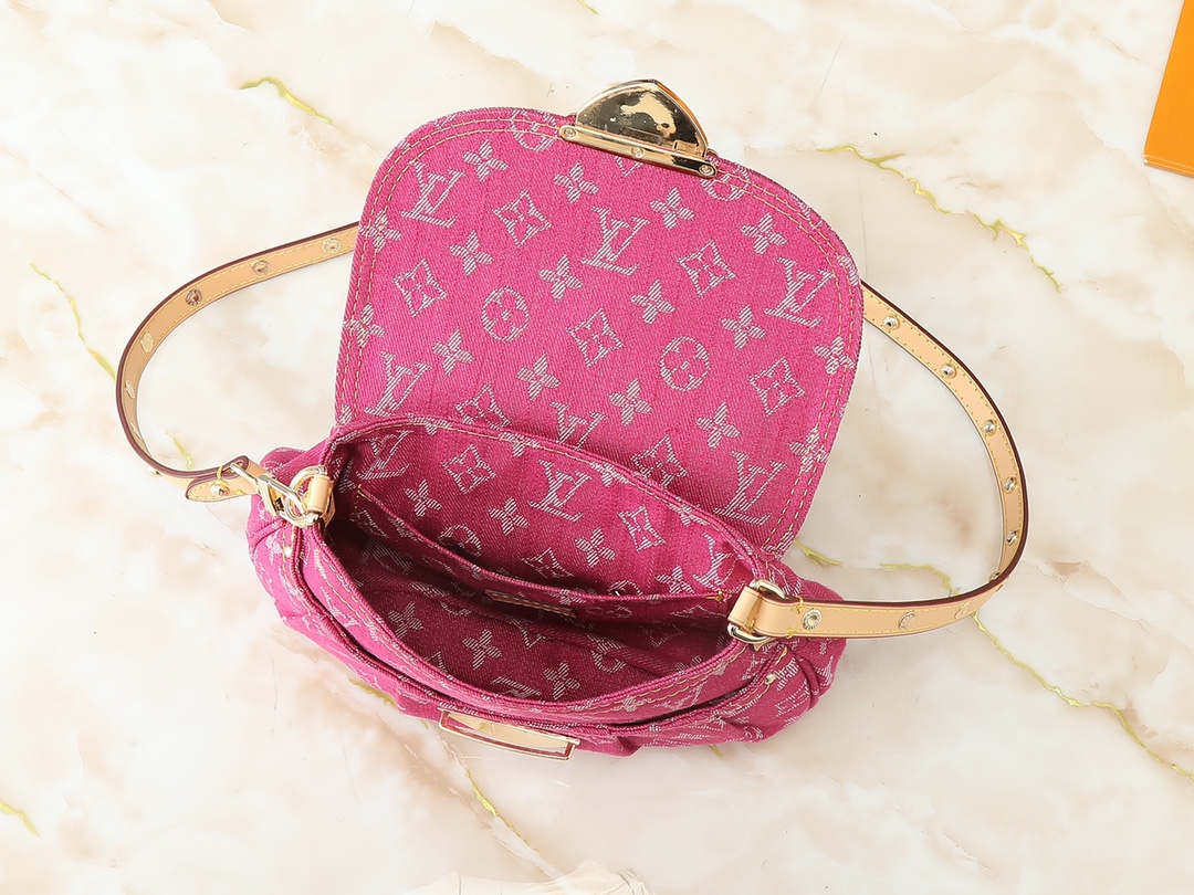 Louis Vuitton Hot New Product-215