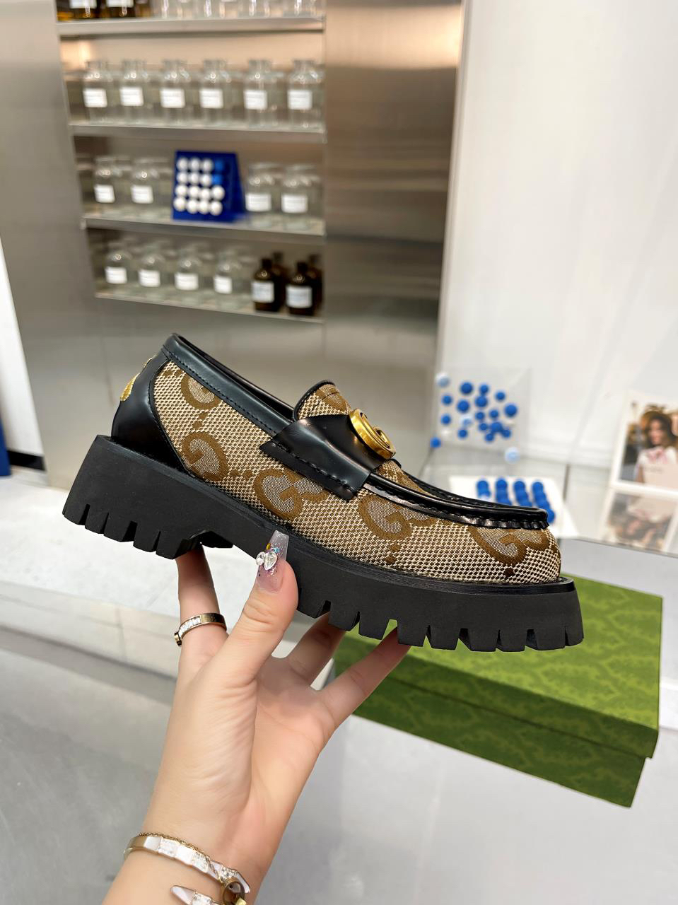 Gucci women's leather shoes-80