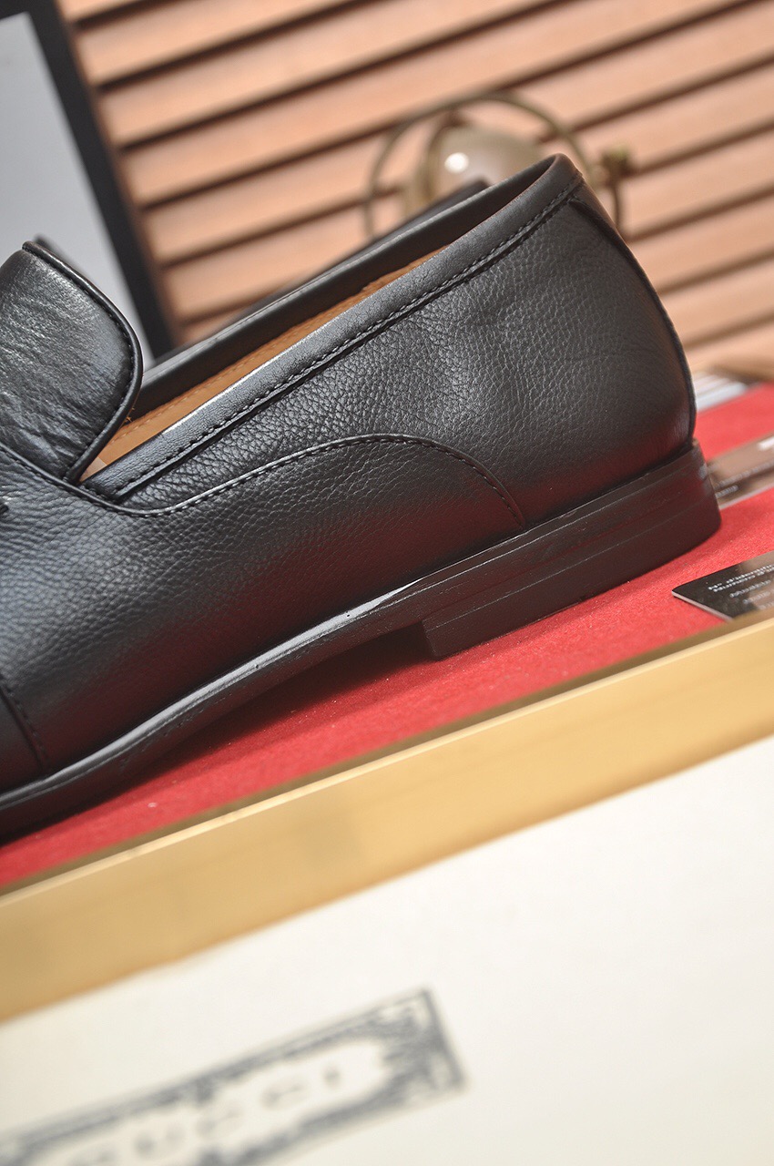 Prada men's leather shoes-23
