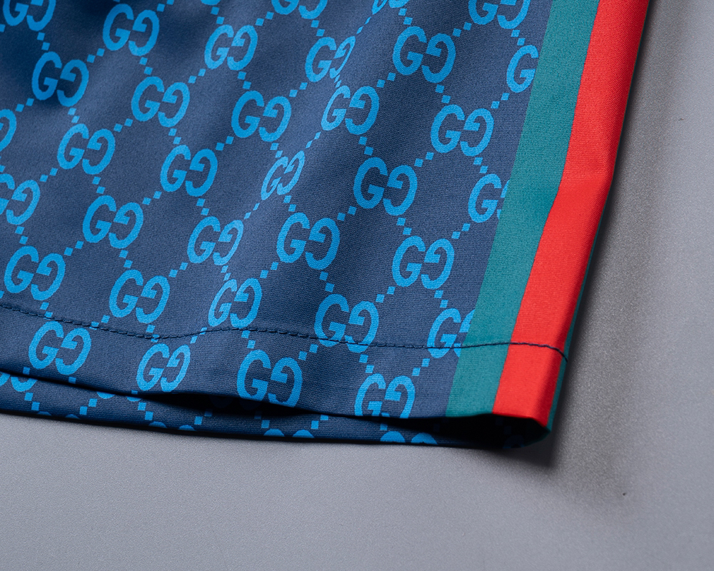 Gucci clothing-98