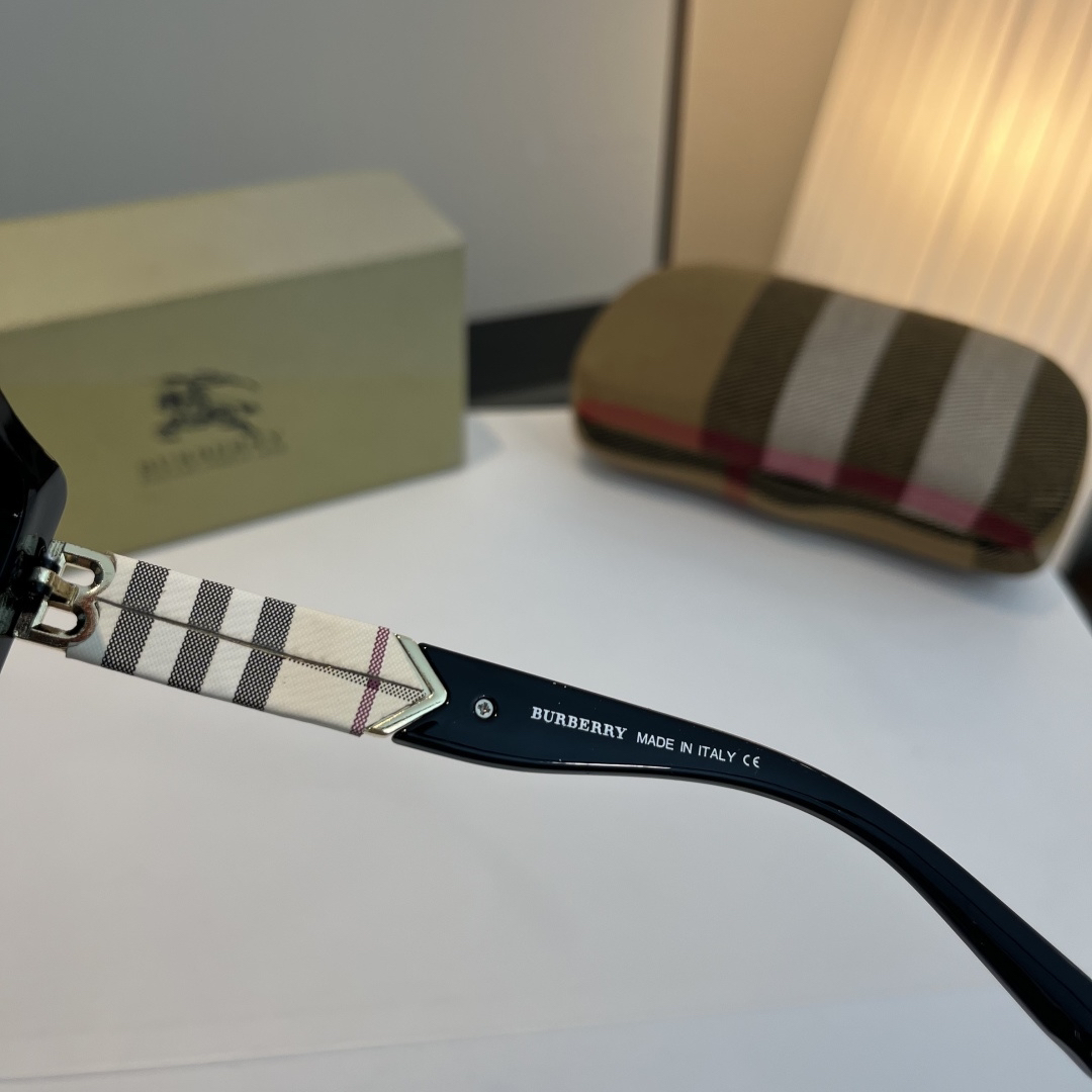 Burberry glasses-13