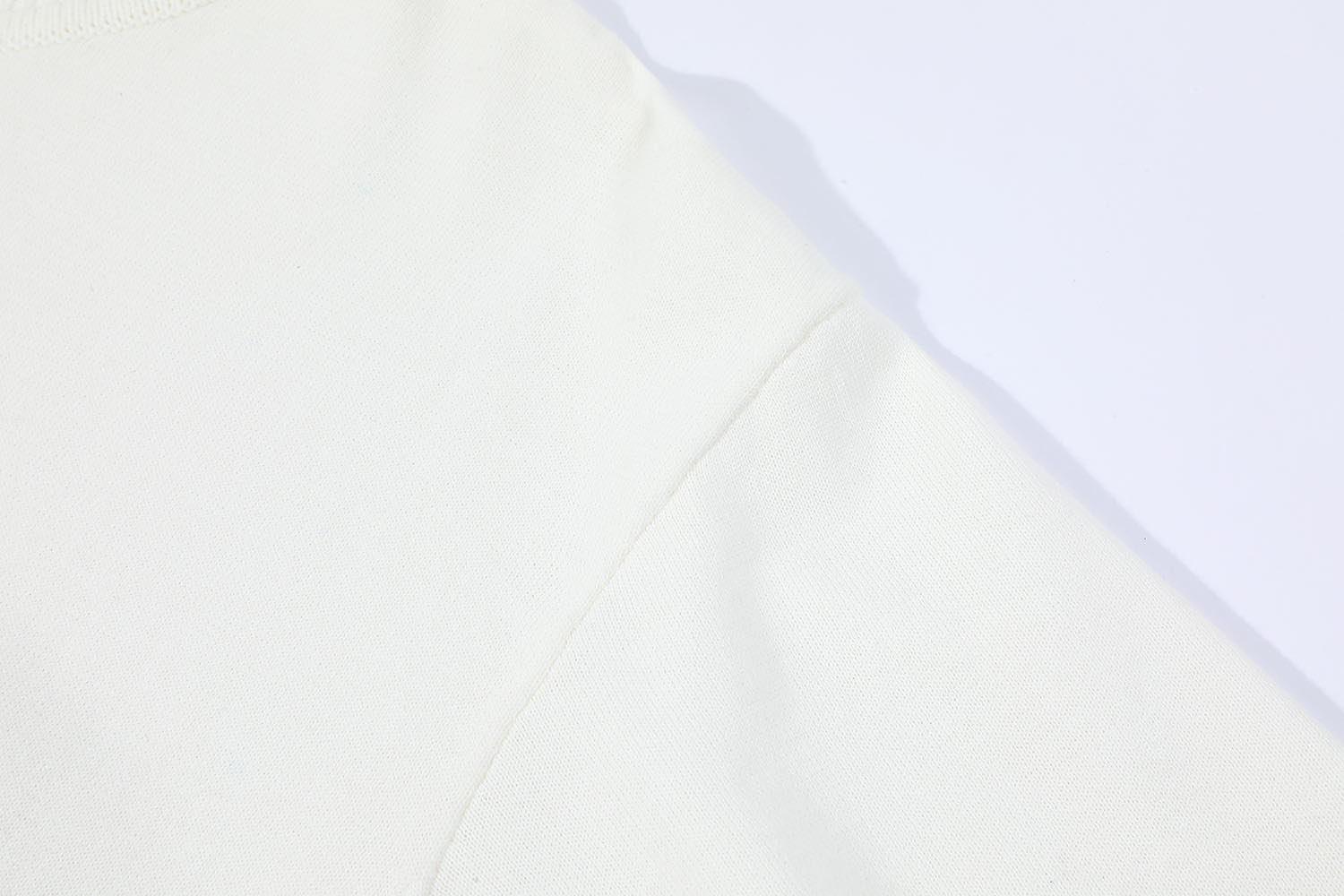 LV clothing-227