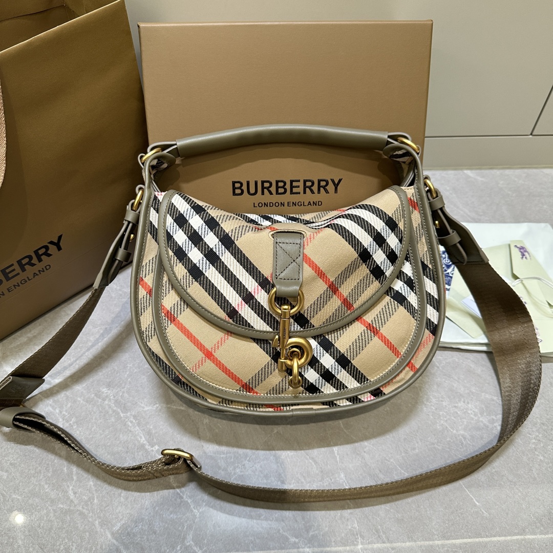 Burberry bag-137