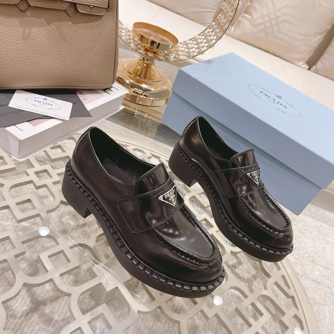 Prada women's leather shoes-24