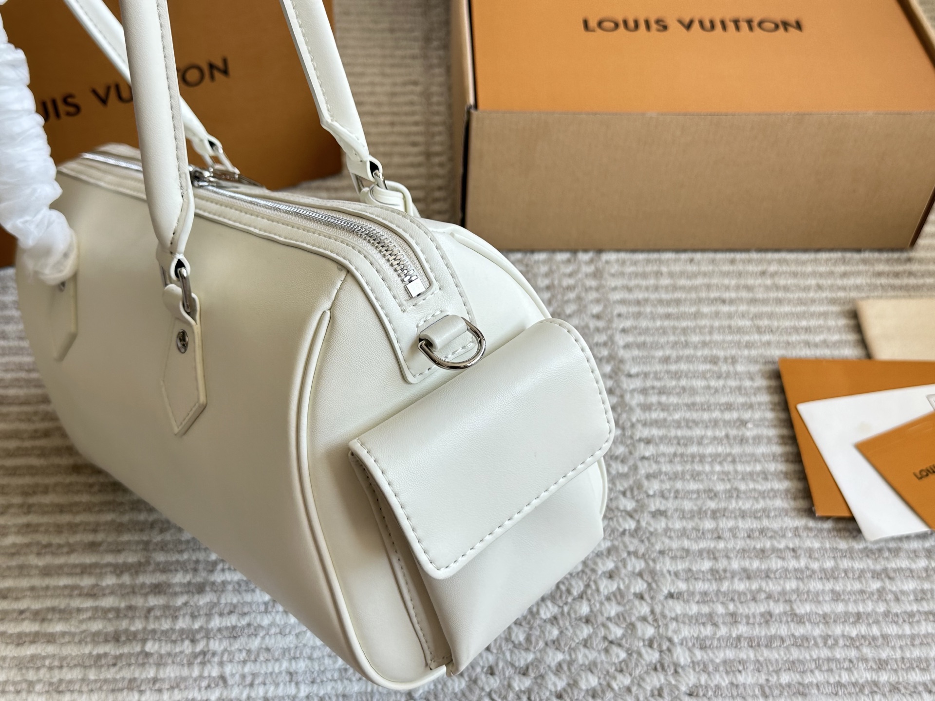 Louis Vuitton bag-17