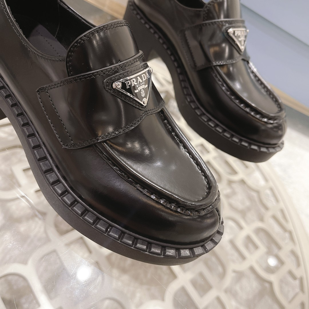 Prada women's leather shoes-24