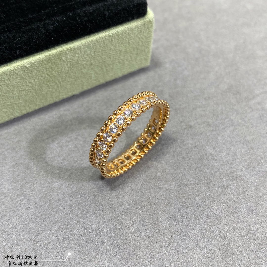 Van Cleef & Arpels ring-30