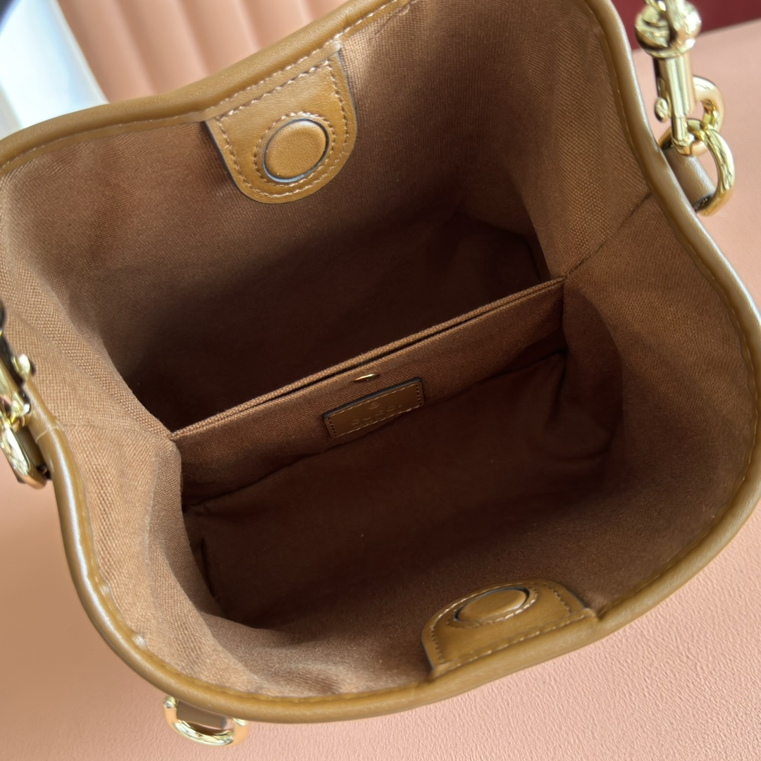 Gucci new bag-105